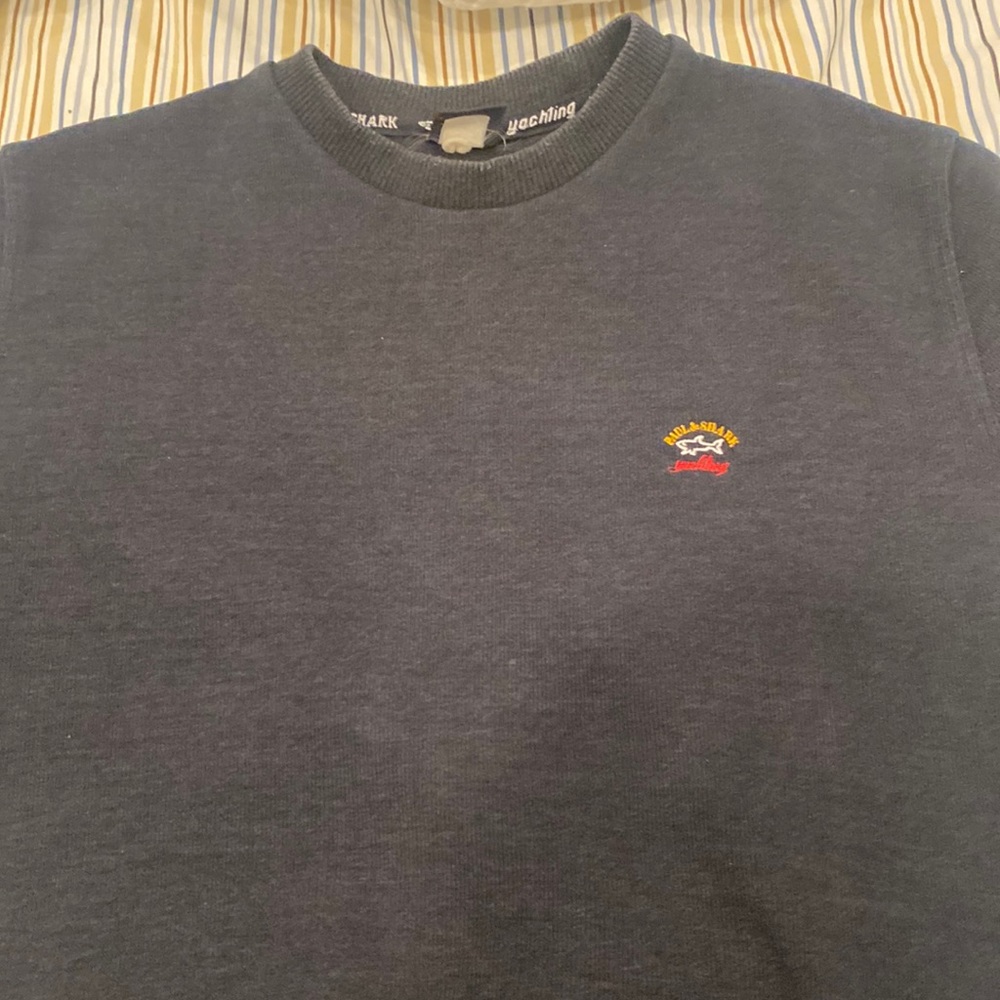 Paul and shark sweater used in bery good condition color gray